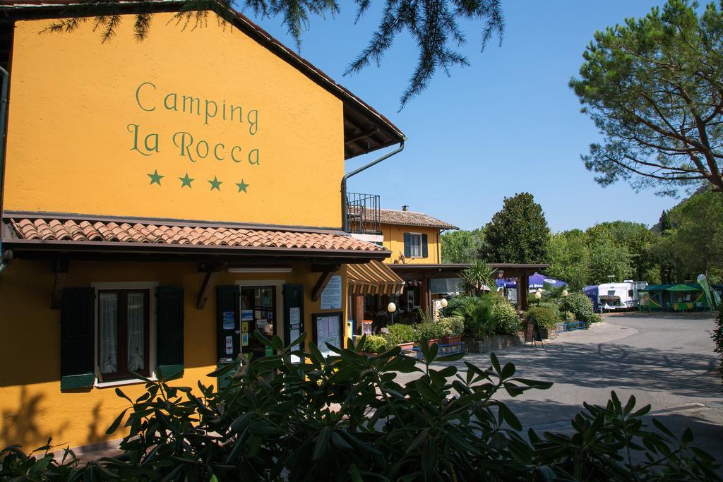 Camping La Rocca Hotel Manerba del Garda Buitenkant foto